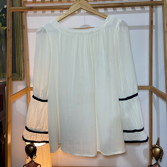 Ann Taylor Tops. Size- M - Picture 10 of 14